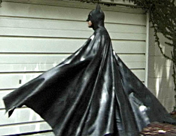 batman cape mien